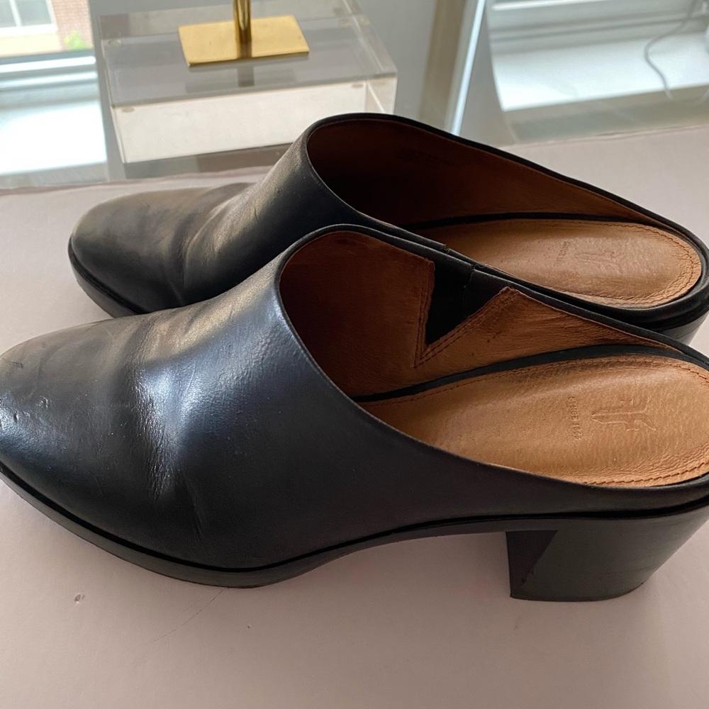 Frye mules